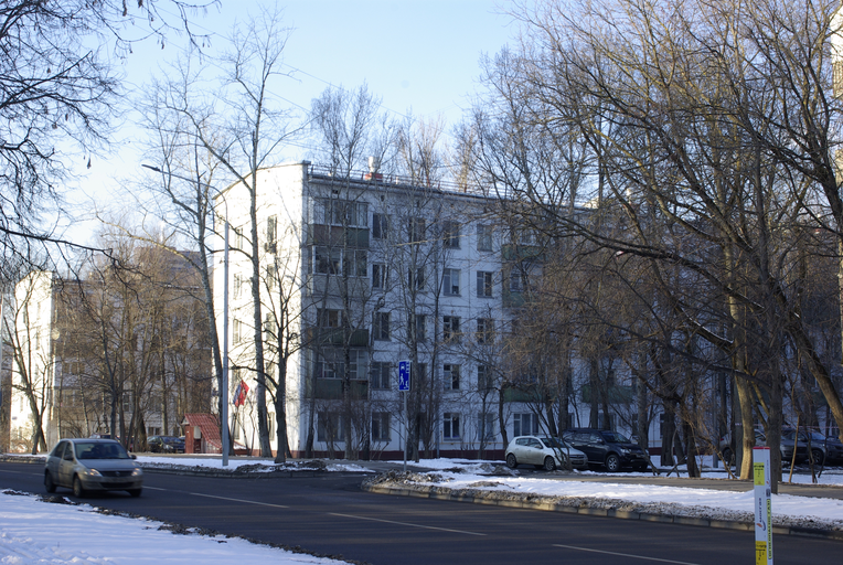 Болотниковская улица 48)